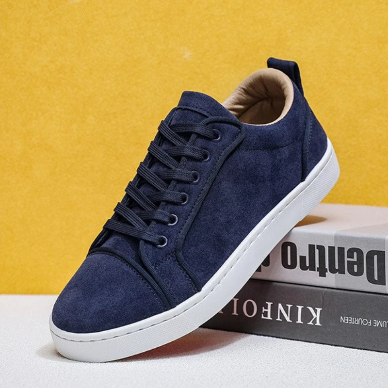 Core Black Sleek Urban Sneakers
